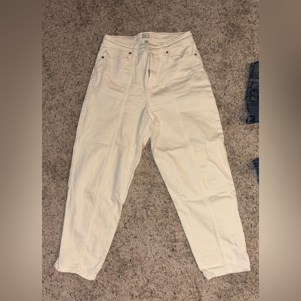 a new day Cream Boyfriend Jeans